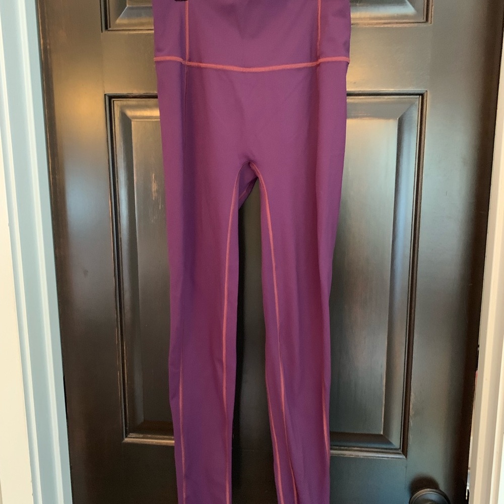 Lululemon leggings size 6